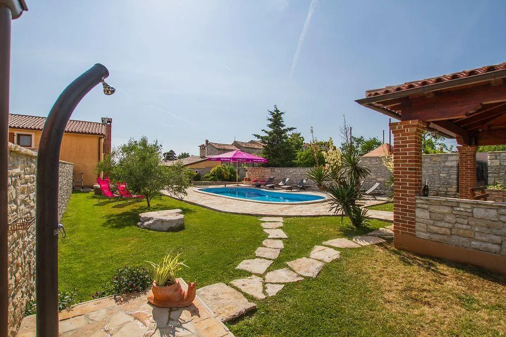 Villa Roy Barban 0*,  Kroatië